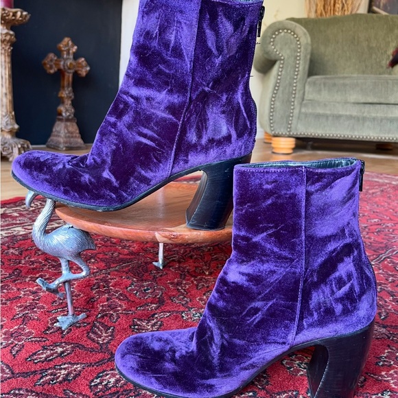 ANN DEMEULEMEESTER Purple Velvet Vintage Lavato Prugna Ankle Boots Sz 38 Size 8 - Picture 8 of 11